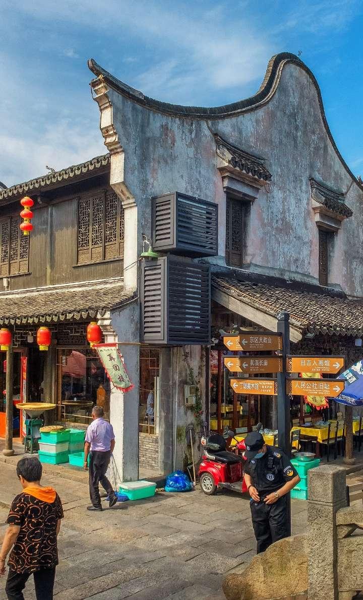 隆戈:那不勒斯接近与波波维奇签约4年半,并立即租至弗洛西诺内